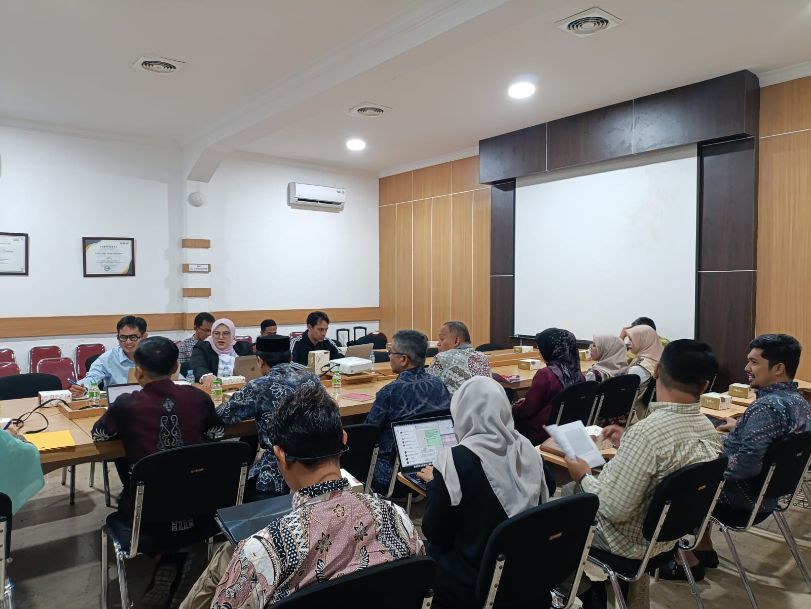 rapat